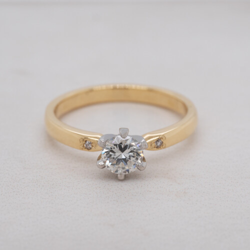 Six Claw Brilliant Cut Diamond Solitaire with Diamond Accents