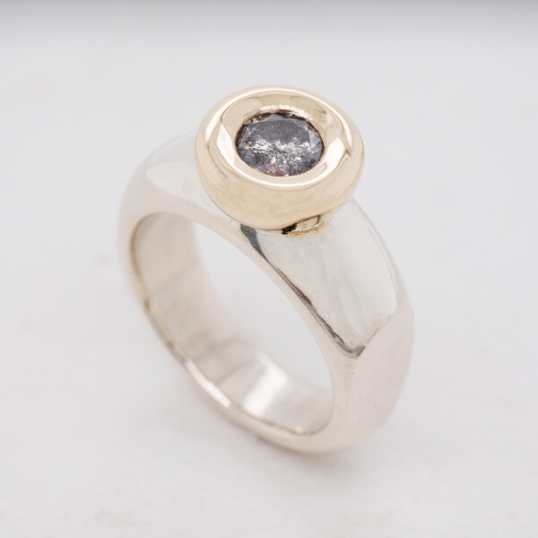 Salt Pepper Diamond Ring Angle 1080x1080