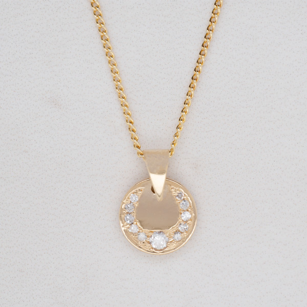 Round Diamond Set Pendant