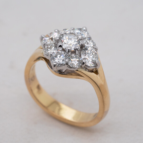 Diamond Cluster Yellow Gold Diamond Shaped Angle 1080x1080