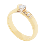 Sweeping Diamond Solitaire Ring