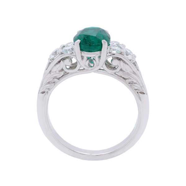 Emerald Oval Diamond Vintage Ring Platinum Front 1080x1080